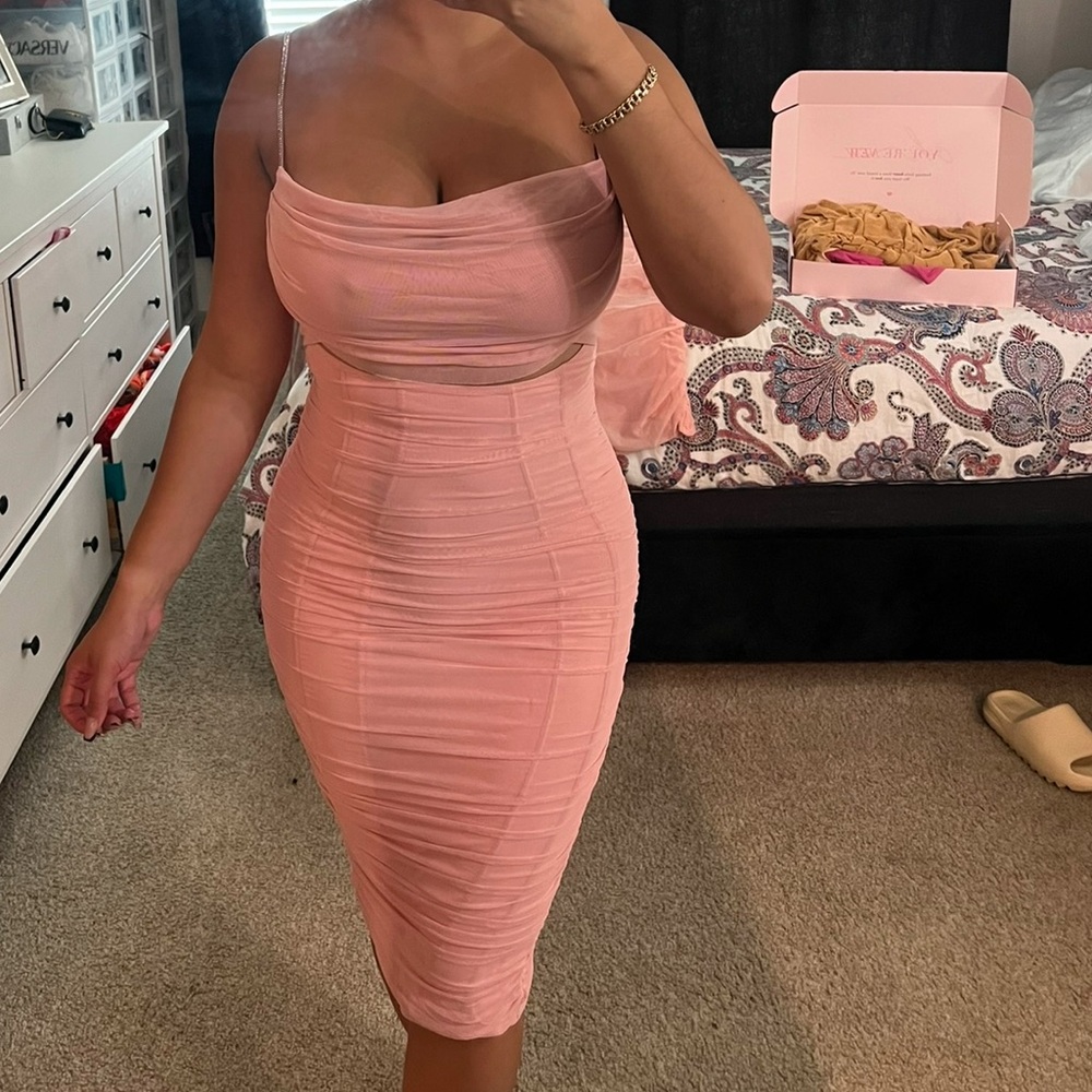 Elegant Pink Bodycon Dress
